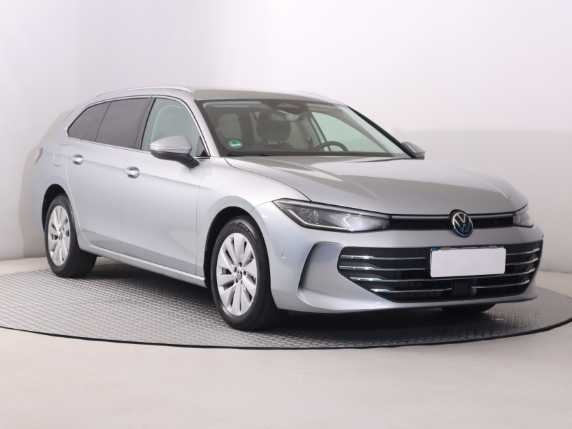 Volkswagen Passat, 2024