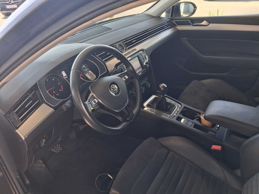 Volkswagen Passat, 2016