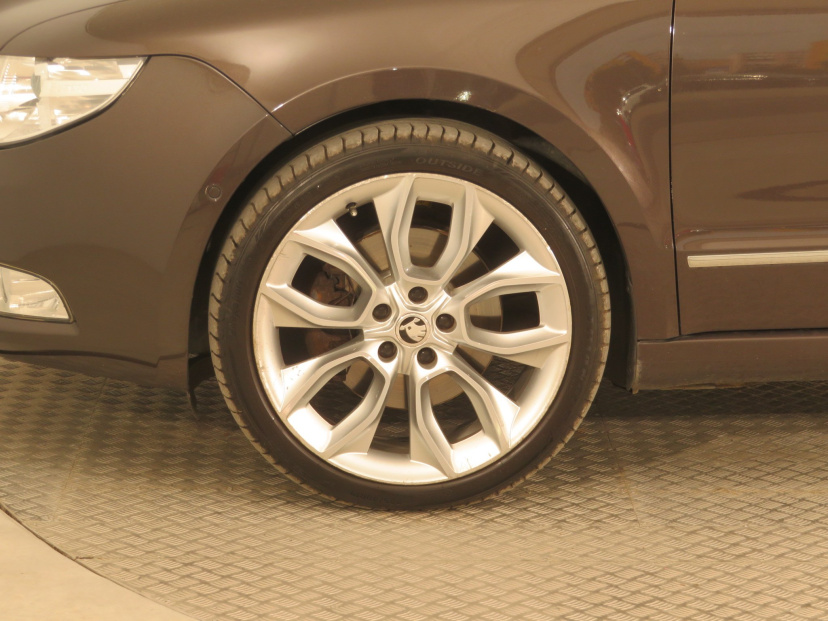 Škoda Superb, 2010
