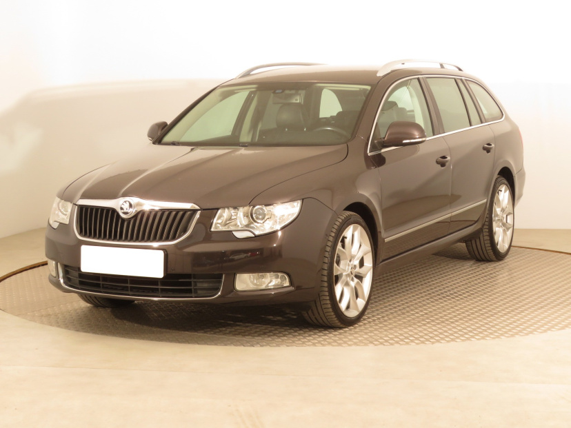 Škoda Superb, 2010