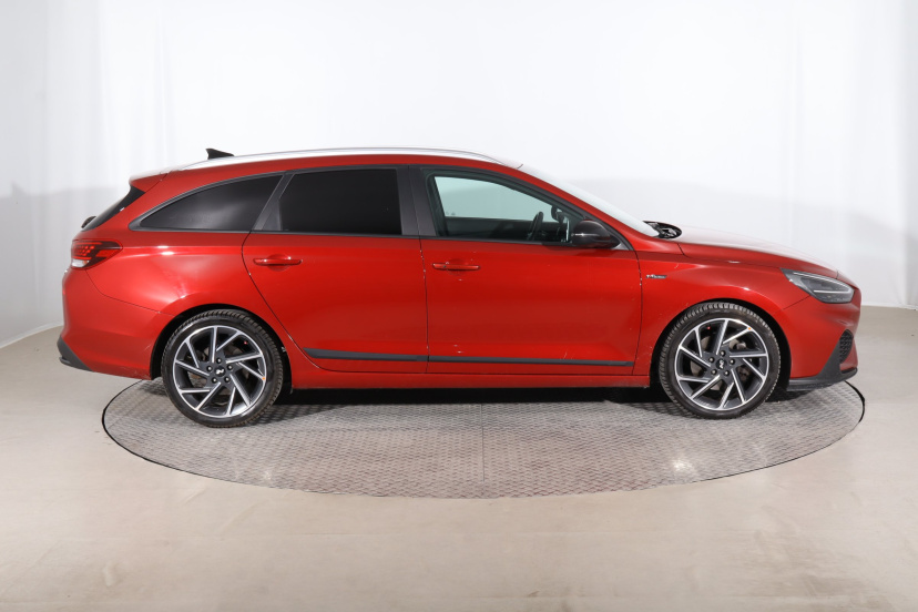 Hyundai i30, 2021