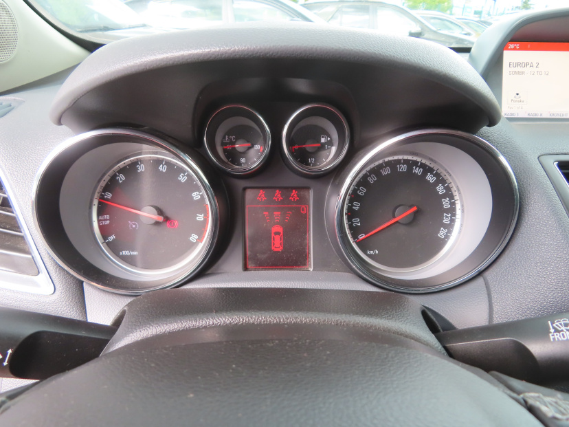 Opel Mokka, 2016