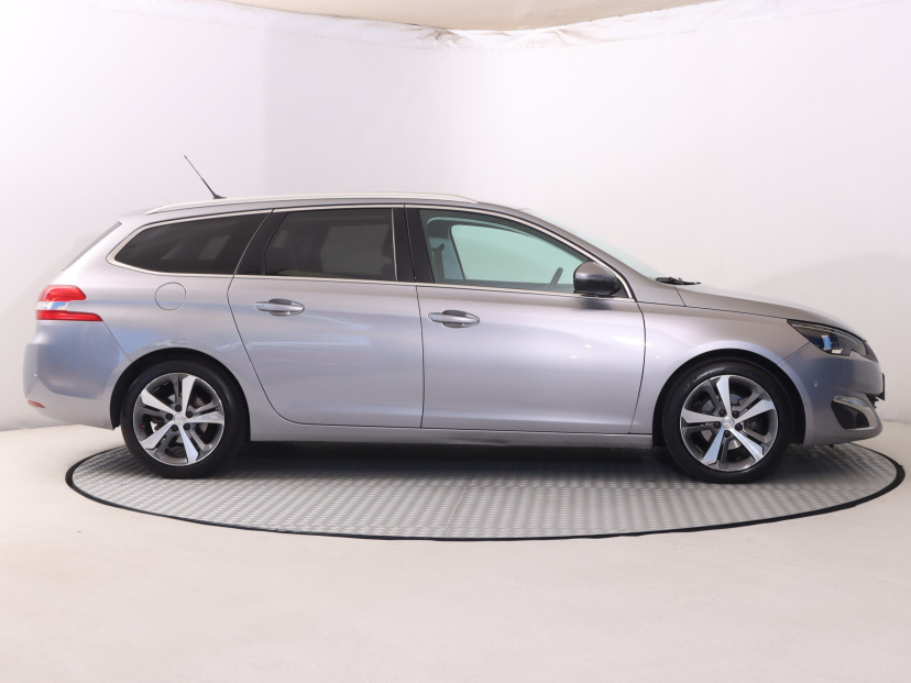 Peugeot 308, 2016
