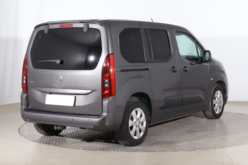 Opel Combo, 2021