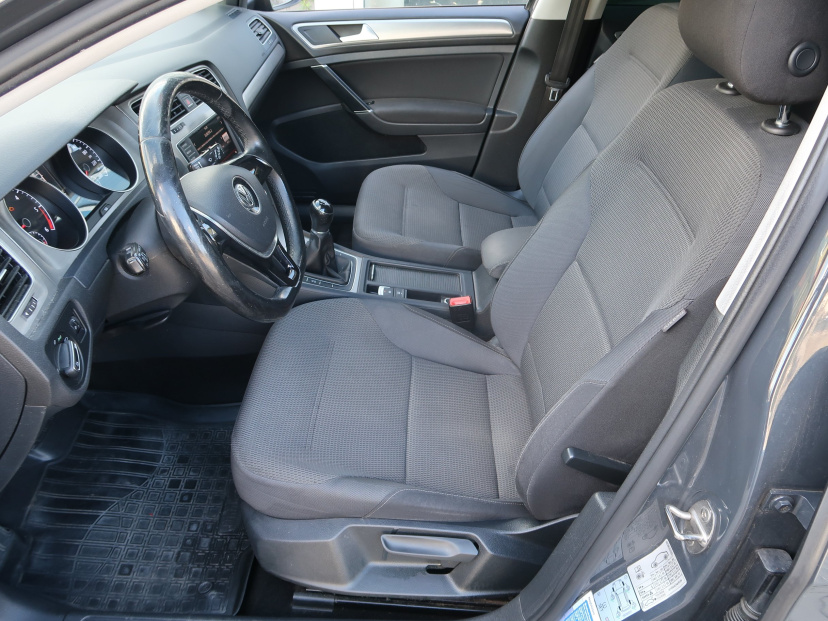 Volkswagen Golf, 2015
