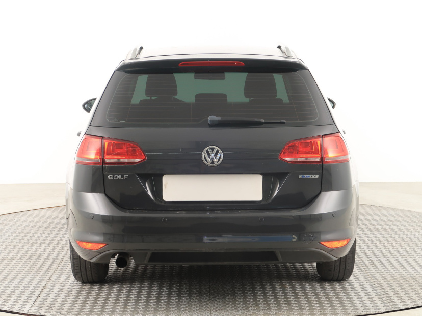 Volkswagen Golf, 2015