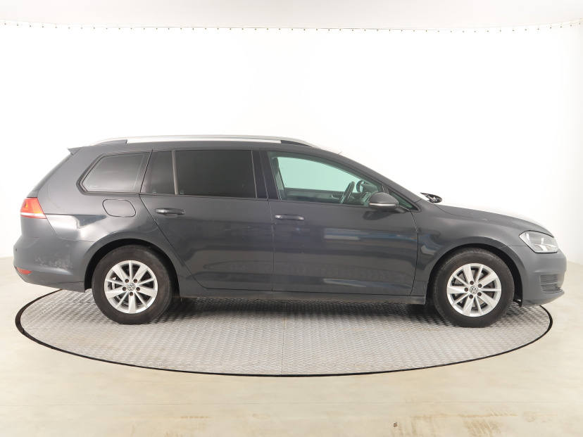 Volkswagen Golf, 2015