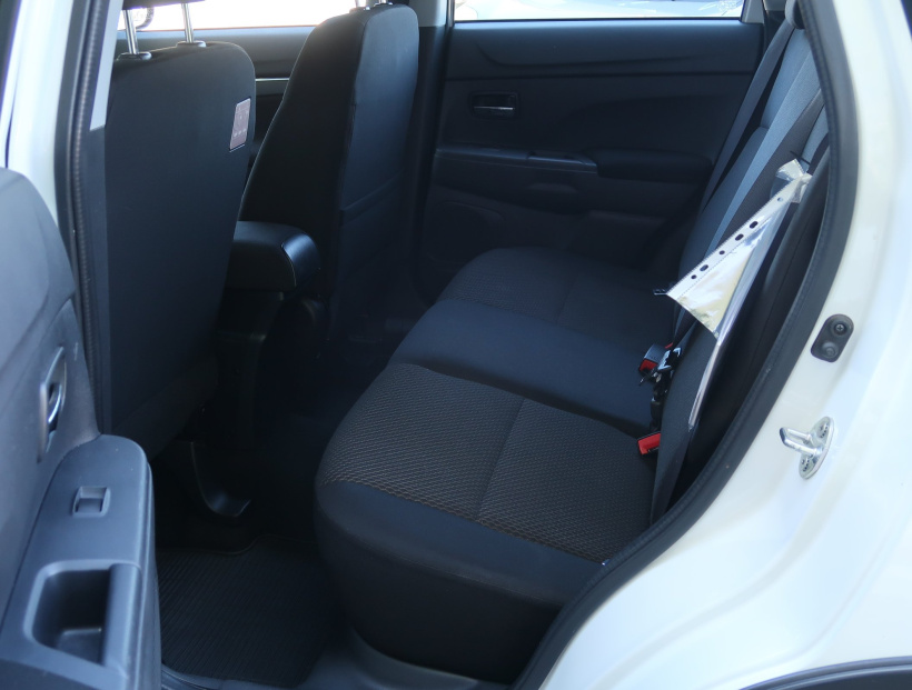 Mitsubishi ASX, 2016
