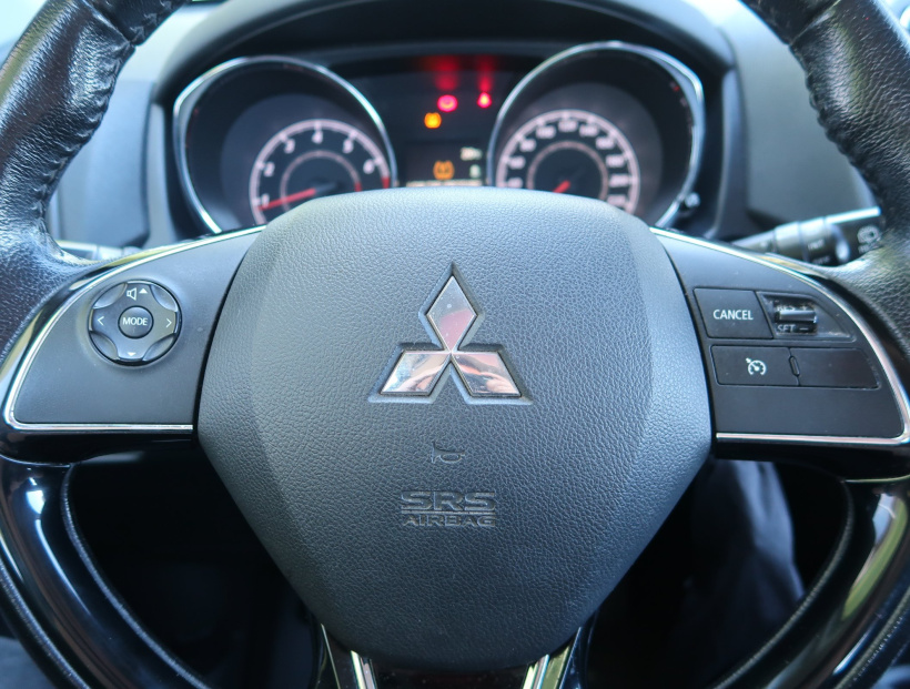 Mitsubishi ASX, 2016
