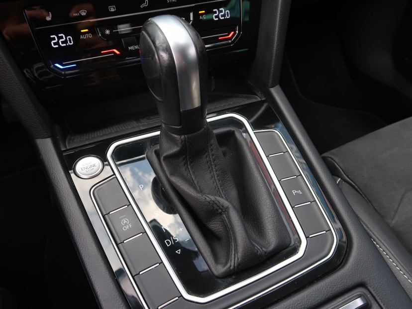 Volkswagen Passat, 2022
