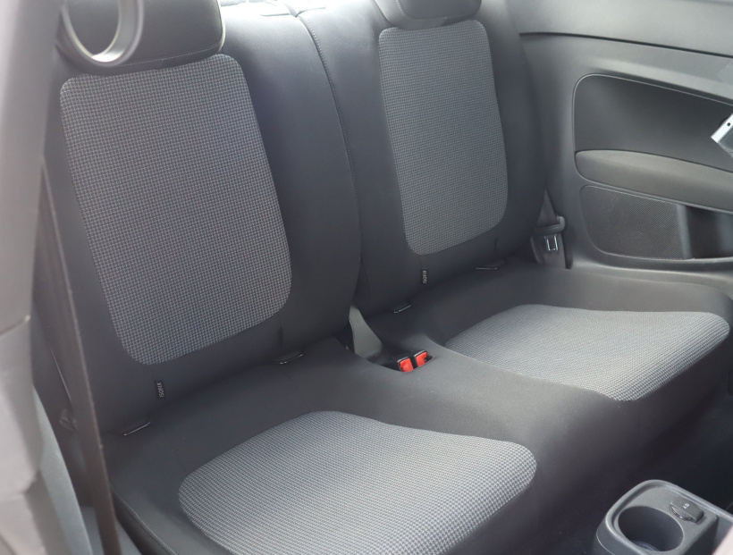 Volkswagen Beetle, 2016