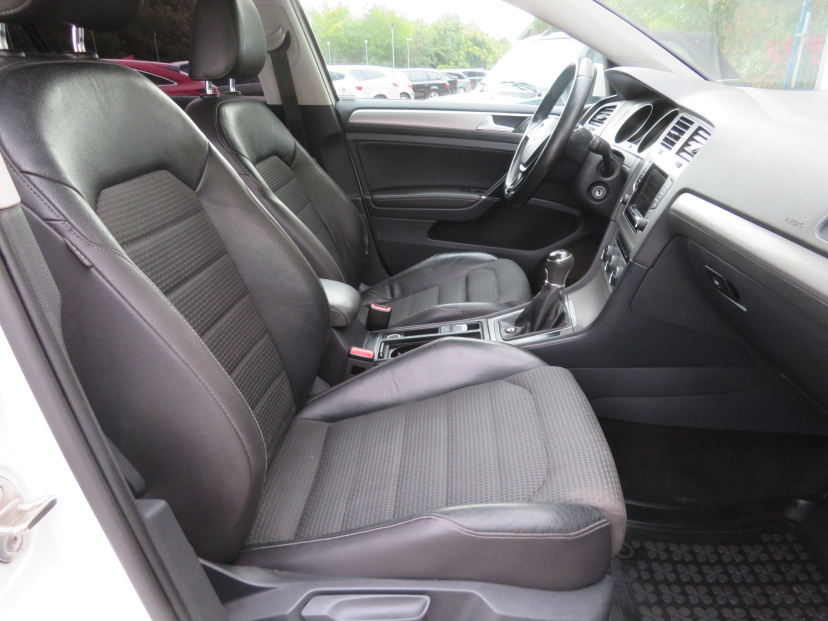 Volkswagen Golf, 2014
