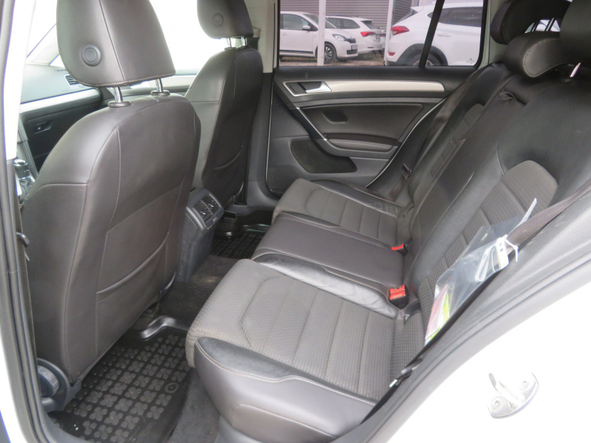 Volkswagen Golf, 2014