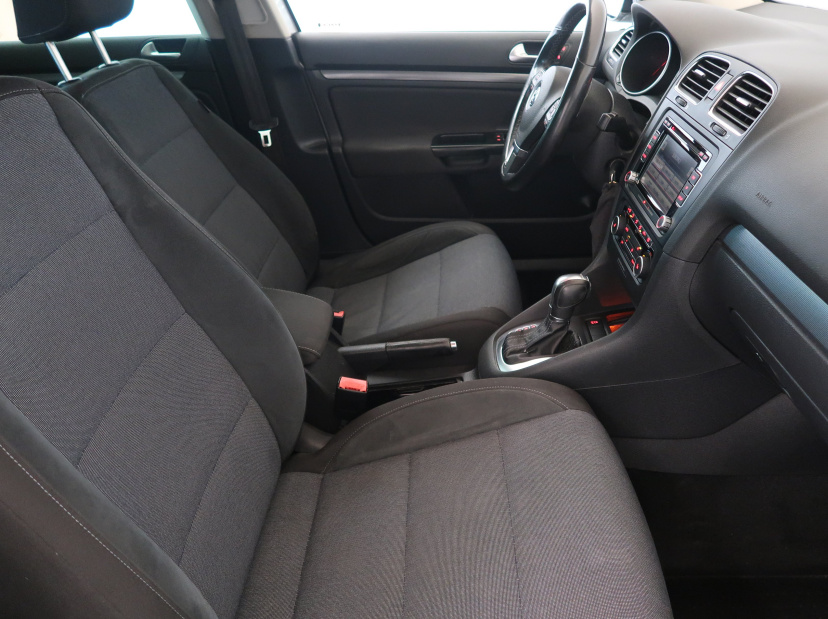 Volkswagen Golf, 2011