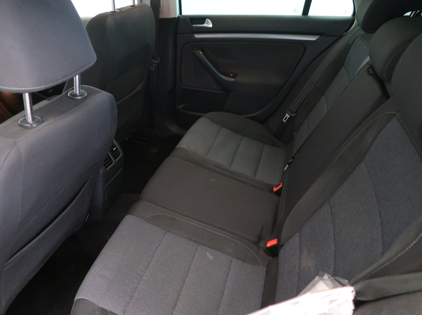 Volkswagen Golf, 2011