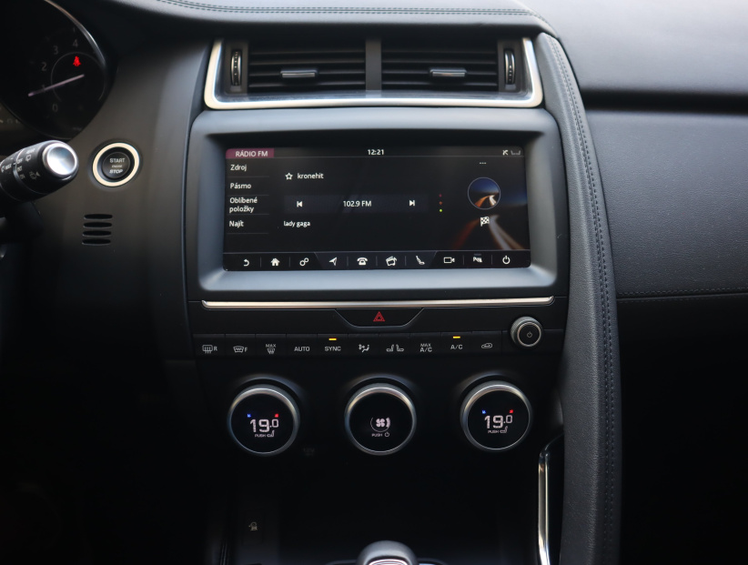 Jaguar E-Pace, 2019
