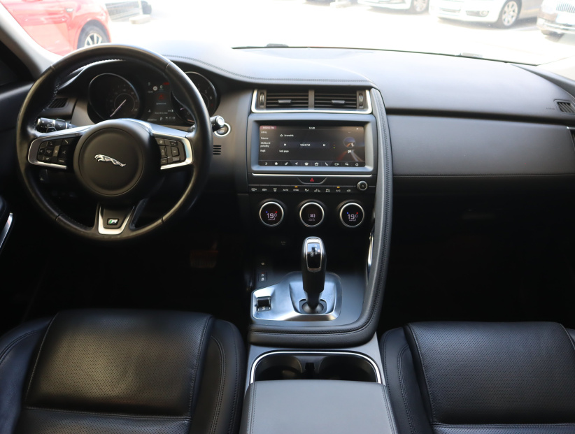 Jaguar E-Pace, 2019