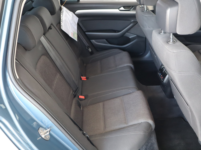 Volkswagen Passat, 2016