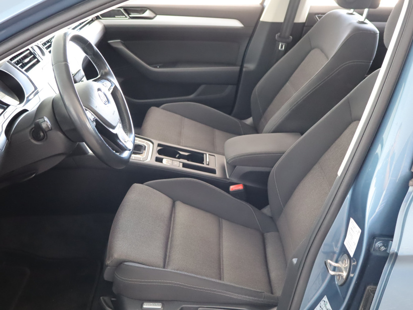 Volkswagen Passat, 2016