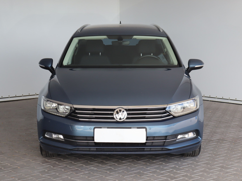 Volkswagen Passat, 2016