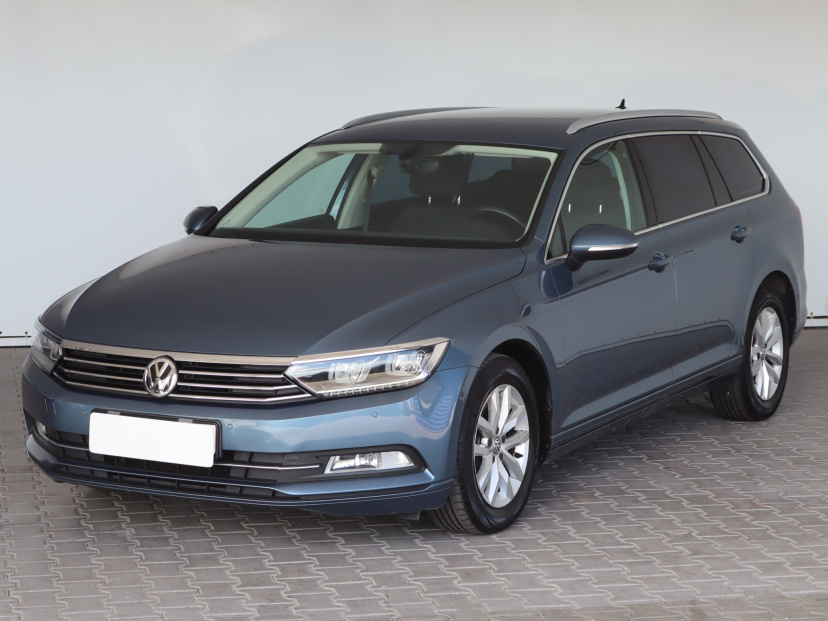 Volkswagen Passat, 2016