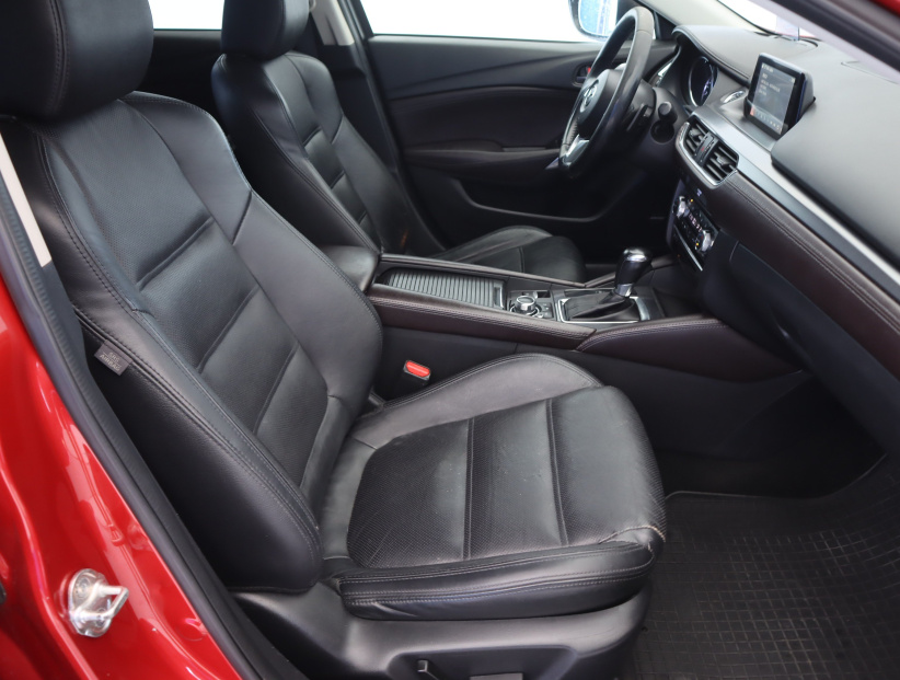 Mazda 6, 2015