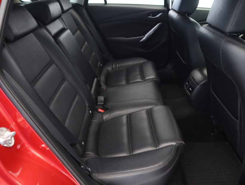 Mazda 6, 2015