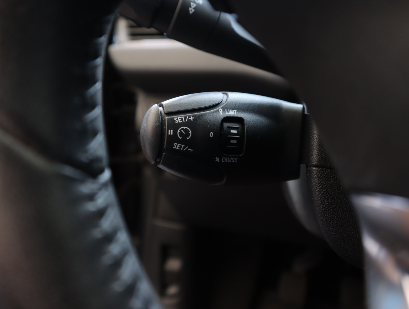 Peugeot 208, 2015