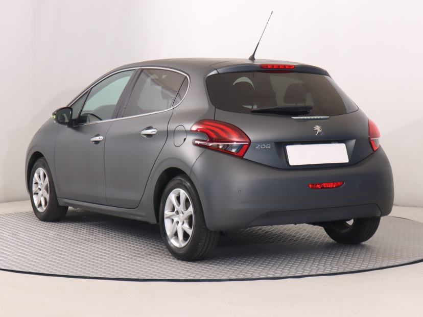 Peugeot 208, 2015