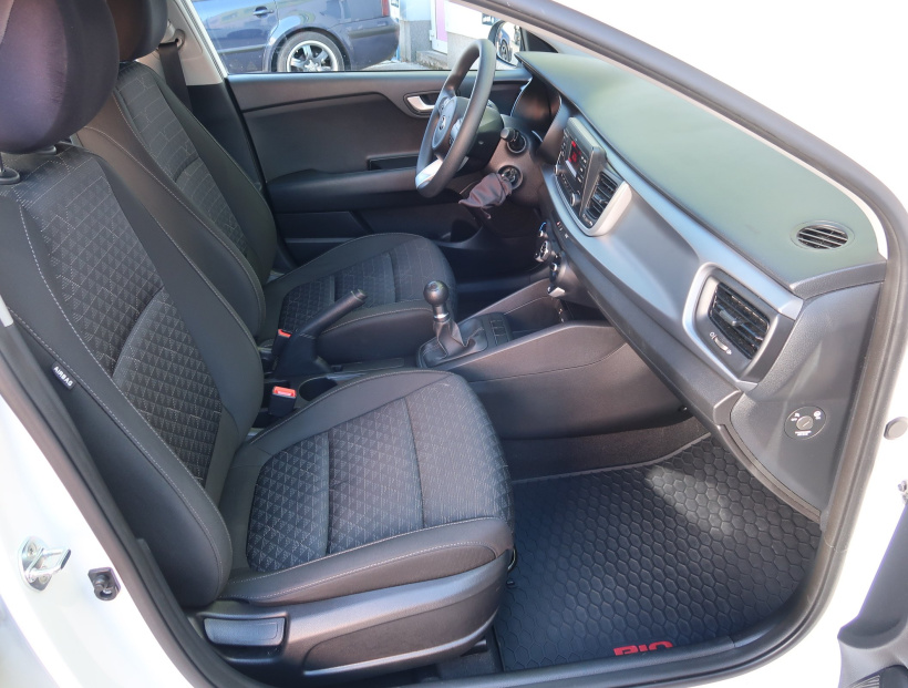 Kia Rio, 2021