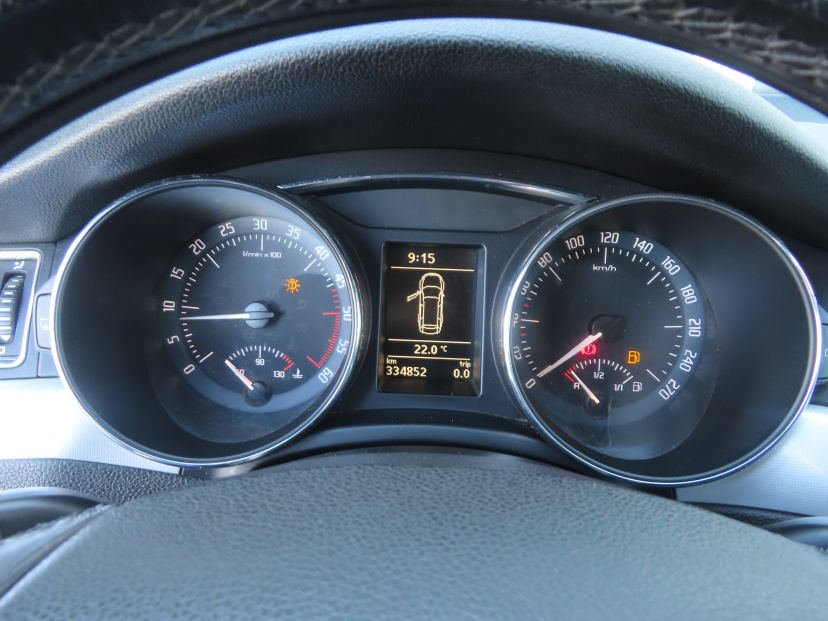 Škoda Superb, 2010