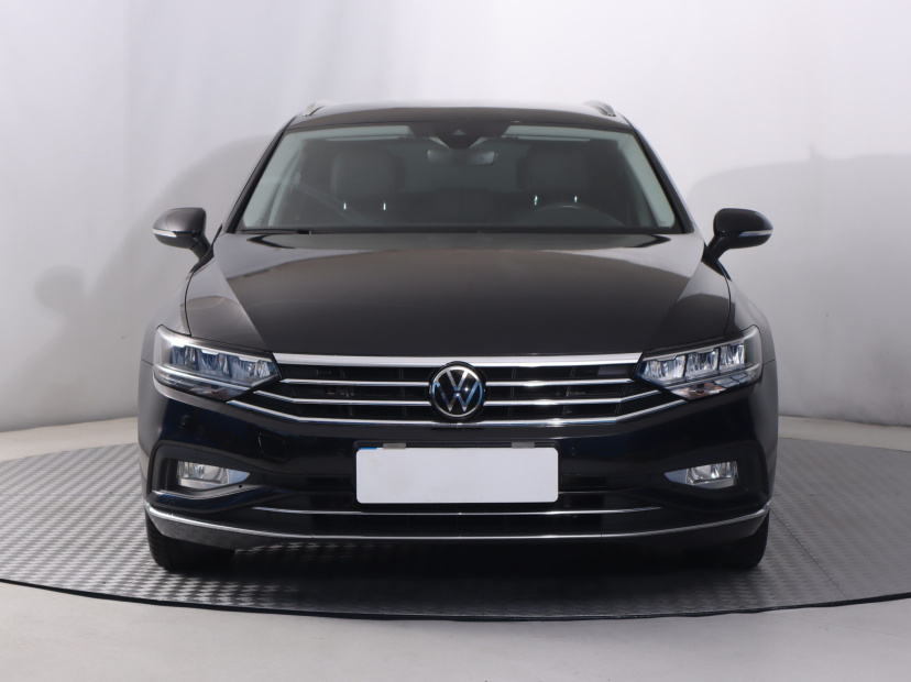 Volkswagen Passat, 2023