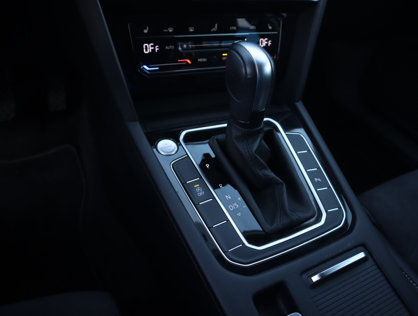 Volkswagen Passat, 2023