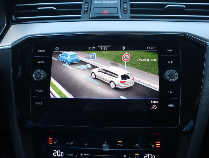 Volkswagen Passat, 2023