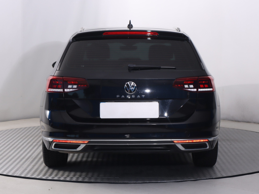 Volkswagen Passat, 2023