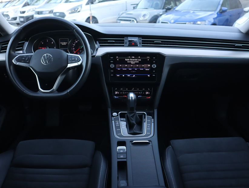 Volkswagen Passat, 2023