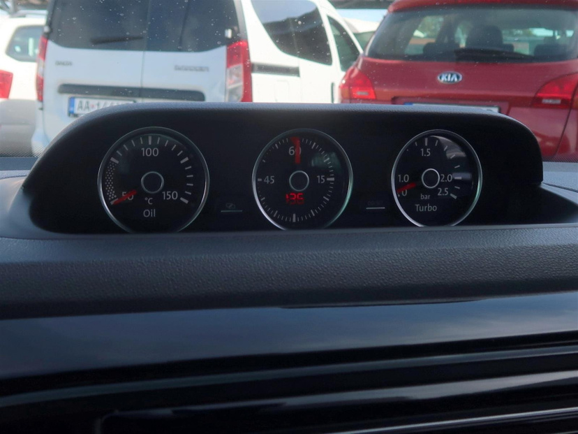 Volkswagen Beetle, 2016