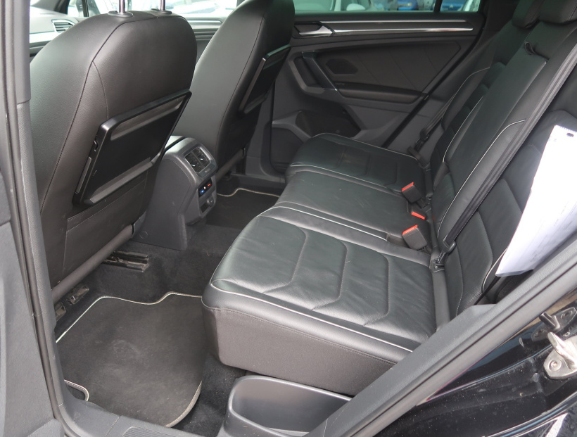 Volkswagen Tiguan, 2016