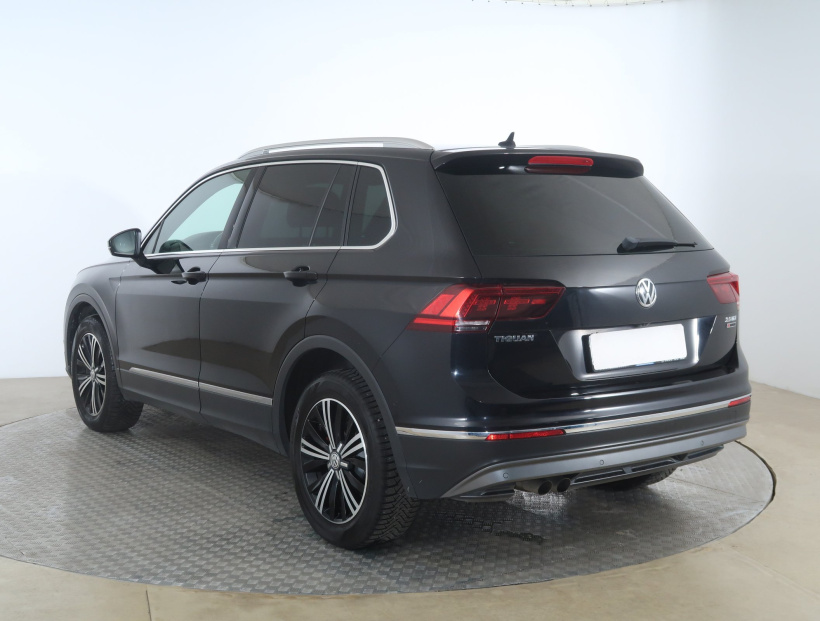 Volkswagen Tiguan, 2016