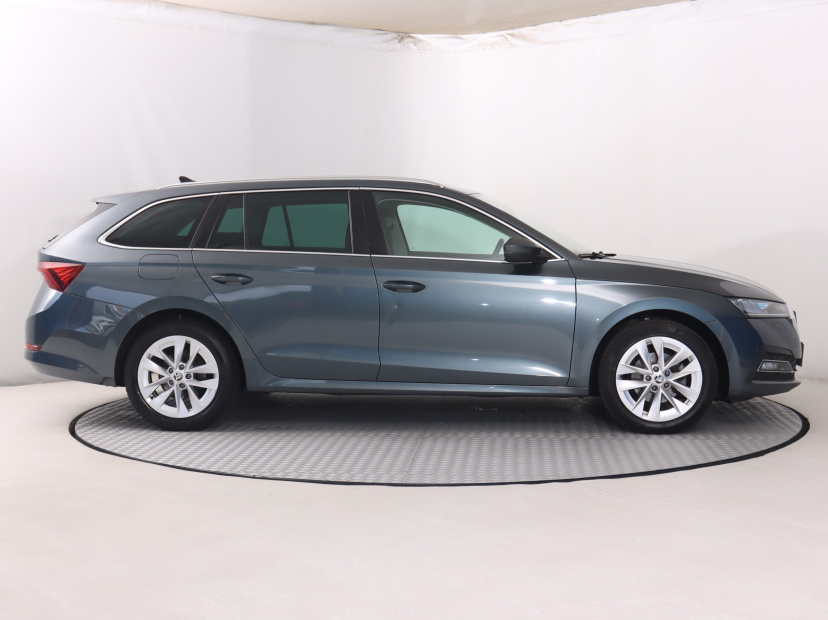 Škoda Octavia, 2021