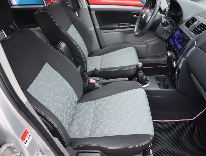 Suzuki SX4, 2013