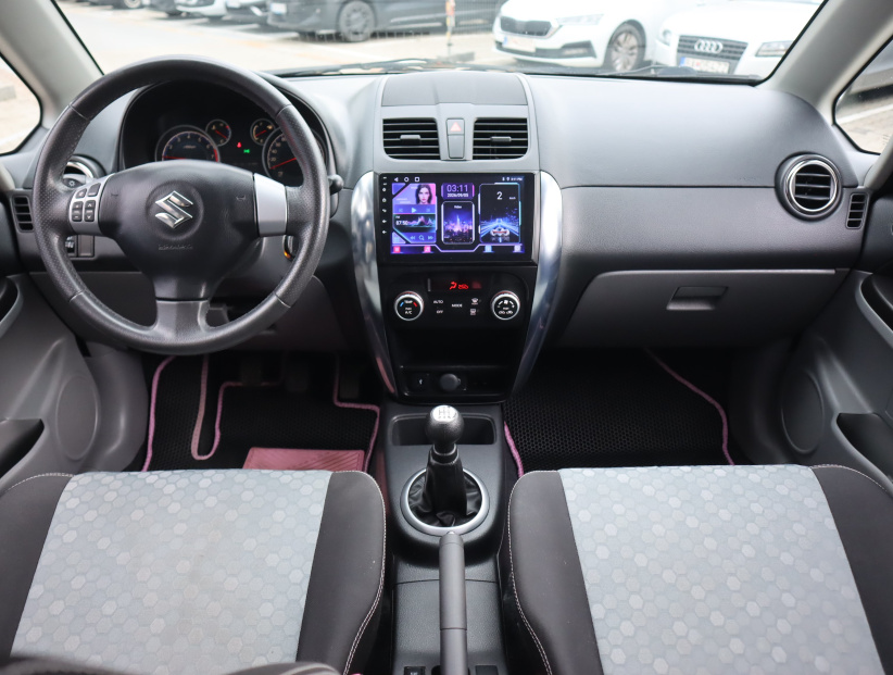 Suzuki SX4, 2013