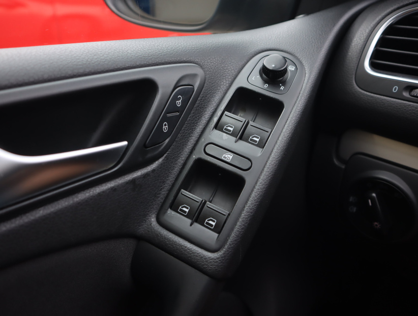 Volkswagen Golf, 2010