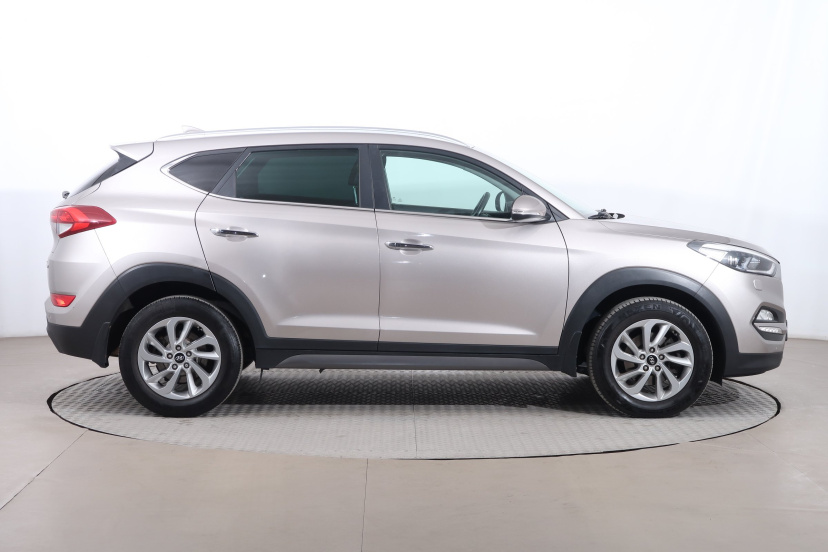 Hyundai Tucson, 2016
