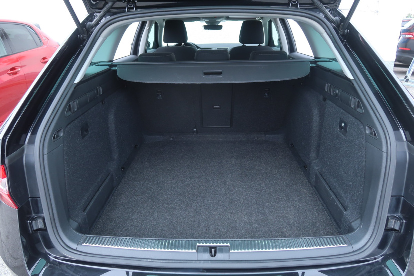 Škoda Superb, 2023