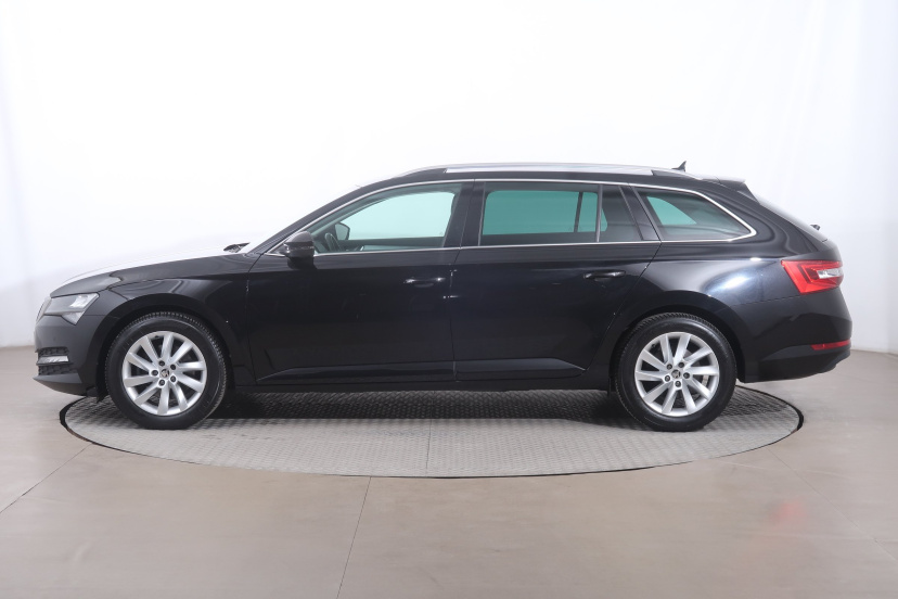 Škoda Superb, 2023