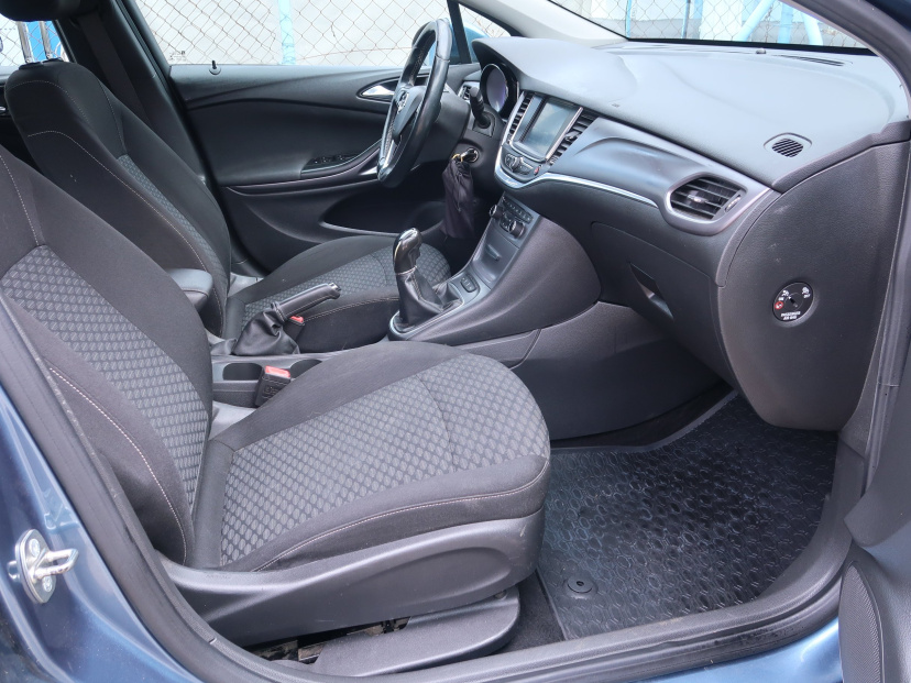 Opel Astra, 2016