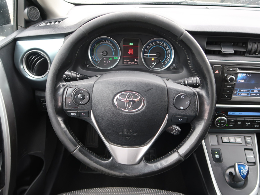 Toyota Auris, 2013