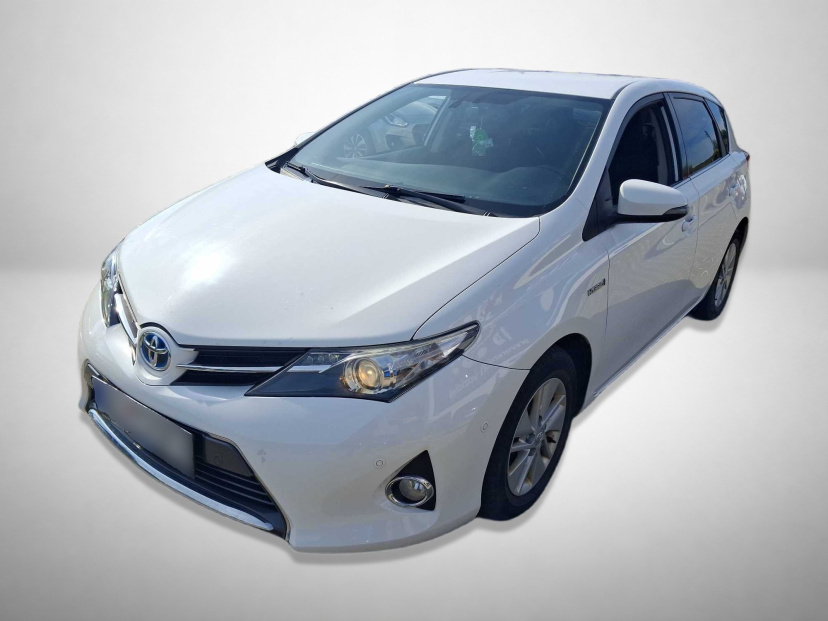 Toyota Auris, 2013