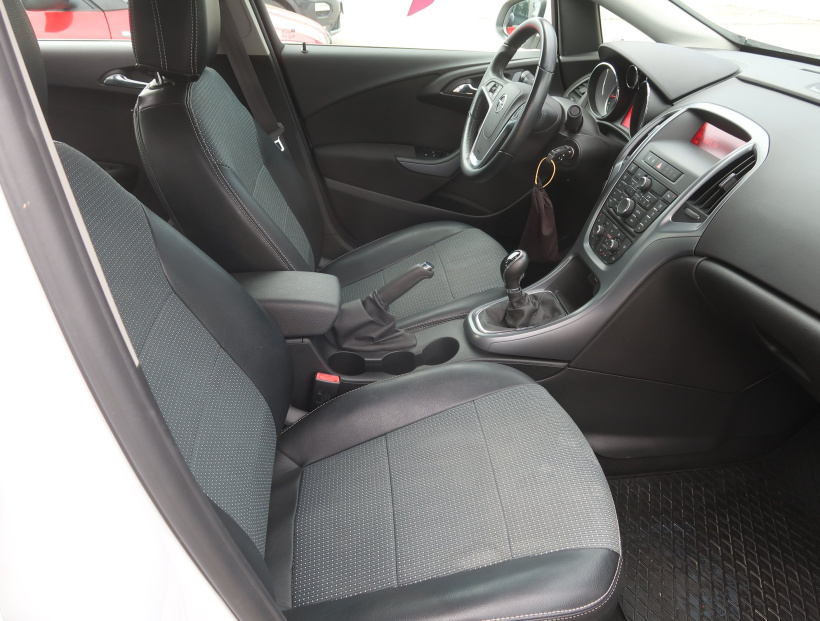 Opel Astra, 2015